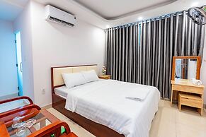 Light Hotel Ha Noi