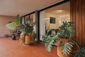 21 Wonderful Apartment Location Design Balcony AC