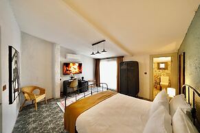 ALAZ URLA ROOMS
