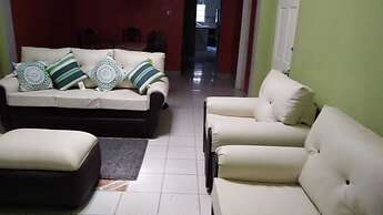 Room-comfy Kingston Getaway - Private Ro