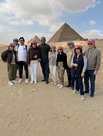 Phoenix Pyramids View Inn