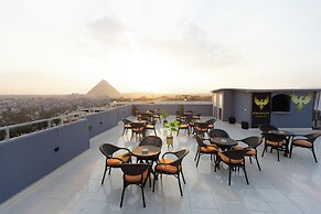 Phoenix Pyramids View Inn