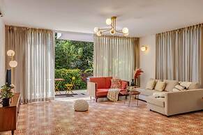Stylish 2BR With Pool Near Candolim and Coco Beach