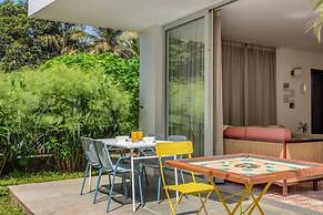 Stylish 2BR With Pool Near Candolim and Coco Beach