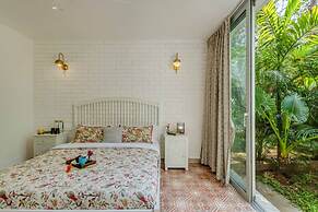Stylish 2BR With Pool Near Candolim and Coco Beach