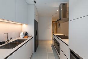 Elegant Address JBR 3BR w Beach Accesss