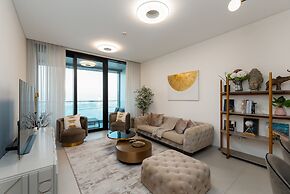 Elegant Address JBR 3BR w Beach Accesss