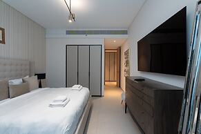 Elegant Address JBR 3BR w Beach Accesss