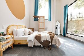 Be Youth Villa