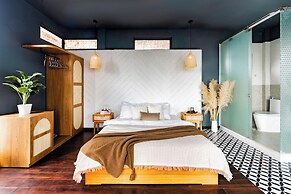 Be Youth Villa
