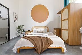 Be Youth Villa
