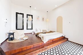 Be Youth Villa