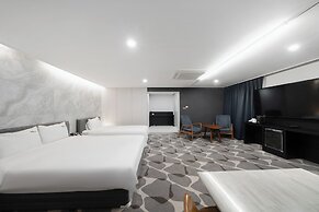 Haydn Hotel