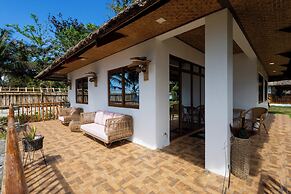 Casa Verde Cliff Resort and Spa