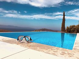 Villa With Pool Sea View Fitness