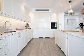 Luxury Short Term Stay 2BHK plus Maids - RANCHES