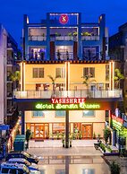 Yashshree Bangla Queen