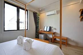 Poshtel Haven