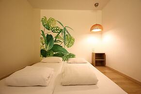 Poshtel Haven