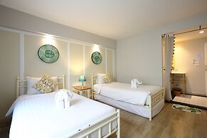 Poshtel Haven
