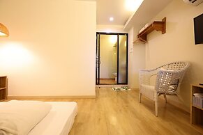 Poshtel Haven