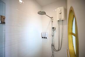 Poshtel Haven