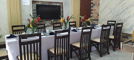 Meltonia Luxury Inn