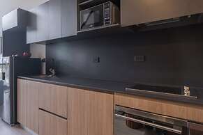 Luxury 1 BR Duplex in Virrey