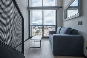 Luxury 1 BR Duplex in Virrey