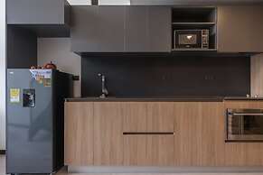 Luxury 1 BR Duplex in Virrey