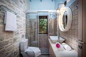 Phaistos Villas - Villa Erato Poolside Luxury Gem
