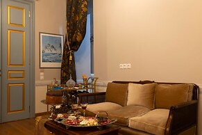 Athena Pegasus Suites - Medousia Spa Luxury Escape