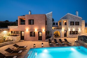 Phaistos Villas - Villa Kastalia Poolside Retreat