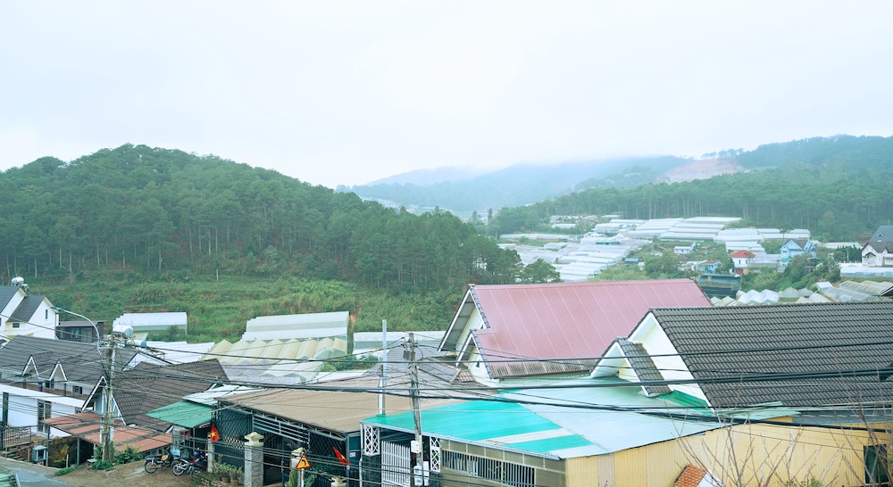 Hoang Yen Hotel & Coffee