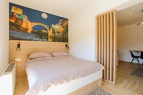 apartments and rooms arch
