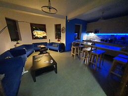 Popcorn Hostel
