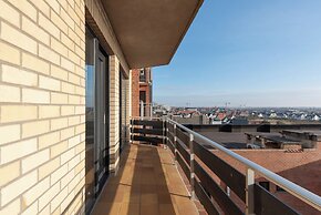 Apartment in Middelkerke With Sea View