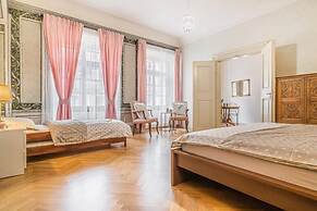 2 Bed Flat - Sleeps 6 - Pets - Wifi