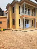 CHALWE HOTEL APART
