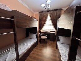 Silk Nest Hotel