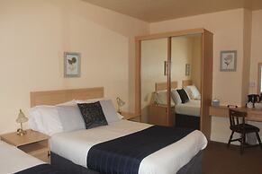 Bryn-Y-Mor Hotel