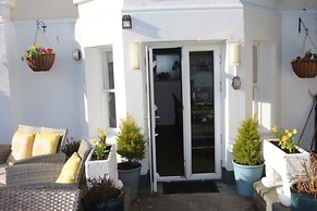 Bryn-Y-Mor Hotel