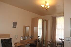 Bryn-Y-Mor Hotel