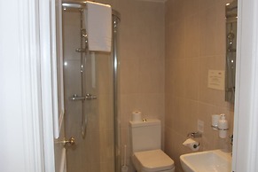Bryn-Y-Mor Hotel