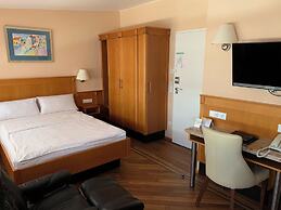KRAL Suite Hotel & Serviced Apartment