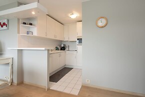 Spacious Apartment With Terrace