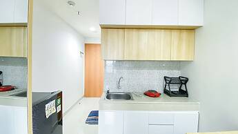 Nice And Comfy Studio At Evenciio Margonda Apartment