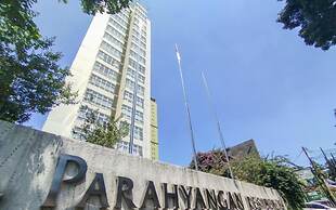 Spacious 2Br At Apartment Parahyangan Residence