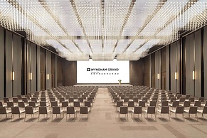 Wyndham Grand Chengdu East