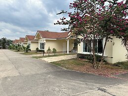 Aivarata Resort